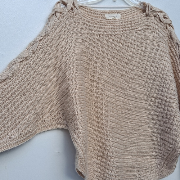 Onetheland Lace Up Arm Dolman Sleeve 100% Acryliv Beige Knit Sweater Size M - Picture 4 of 14